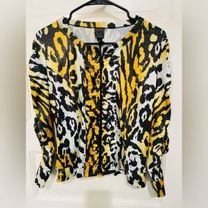 CLARA SUNWOO Bold Animal Print Top/Jacket With Zipper Front, Medium